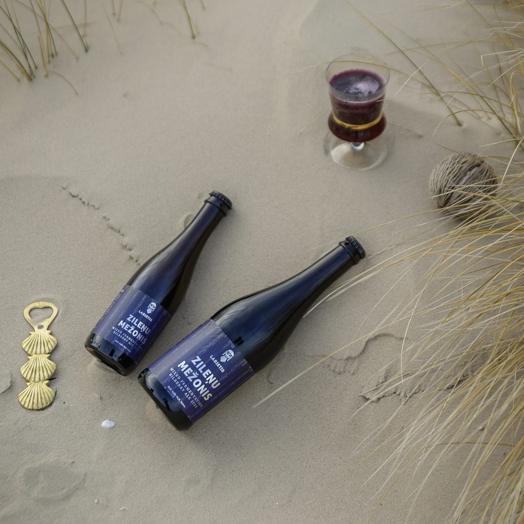 zilenu_mezonis_bilberry_ale